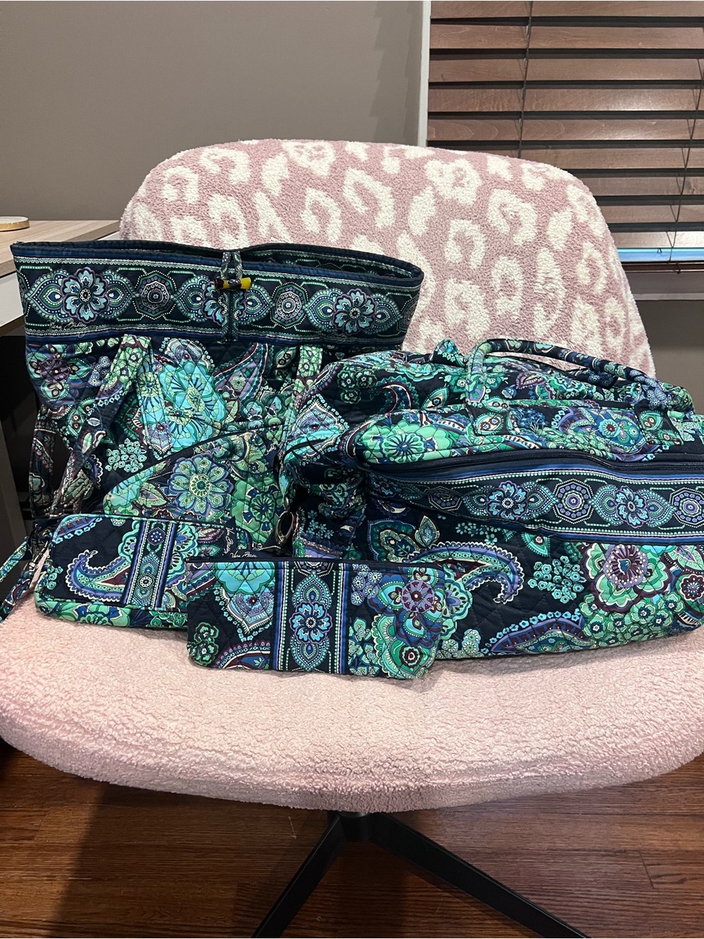 Vera Bradley 5 Piece Set in Retired Pattern-Blue Rhapsody